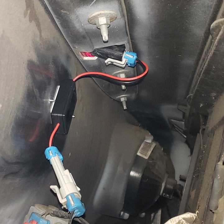 It’s specifically designed to reduce rear-end collisions by giving trailing drivers a visual "heads up" the moment you tap the pedal.
